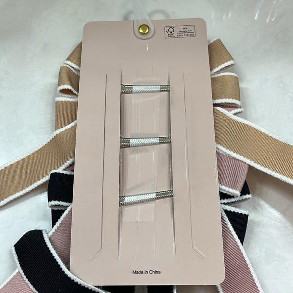 Piper k Set of 3 Hair Bows, New in Package - Picture 4 of 6